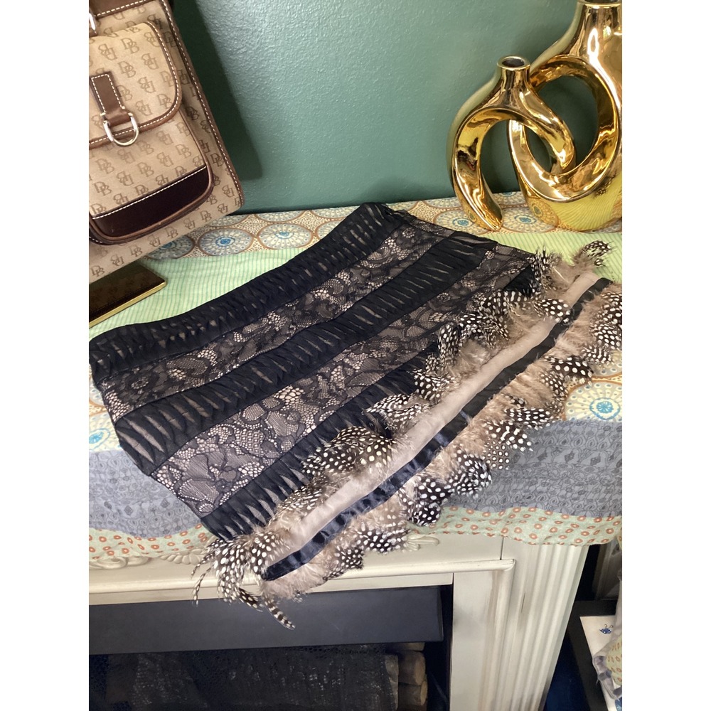 bebe Black Lace Mesh Feather Trim Mini‎ Skirt Size 0 Guinea Fowl Cocktail Party